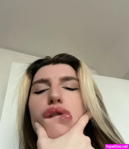 Izzywinterz 1 OnlyFans Thumbnail #VEZjLzGhGG