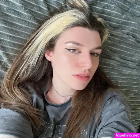 Izzywinterz 1 OnlyFans Thumbnail #bBhmGIZ9kb