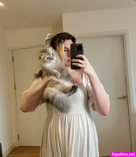 Izzywinterz 1 OnlyFans Thumbnail #t4Mm1udaFr