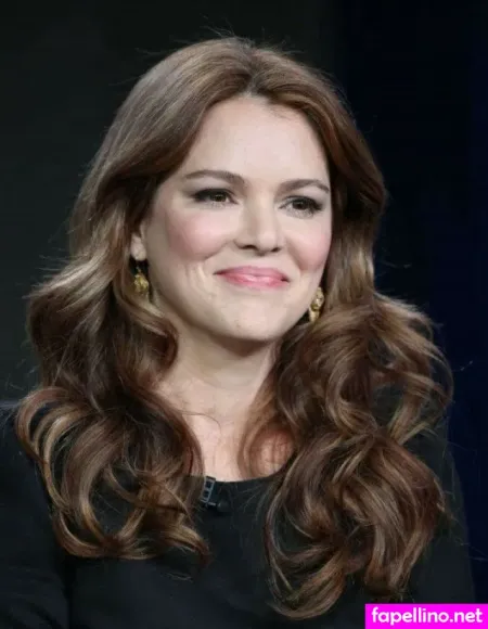 Jacinda Barrett Main Profile Photo