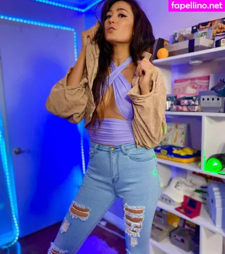 Jacki Jing OnlyFans Thumbnail #iIKxqMyqia