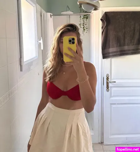 Jackie Alice Weiss OnlyFans Thumbnail #koiFZwCoq9