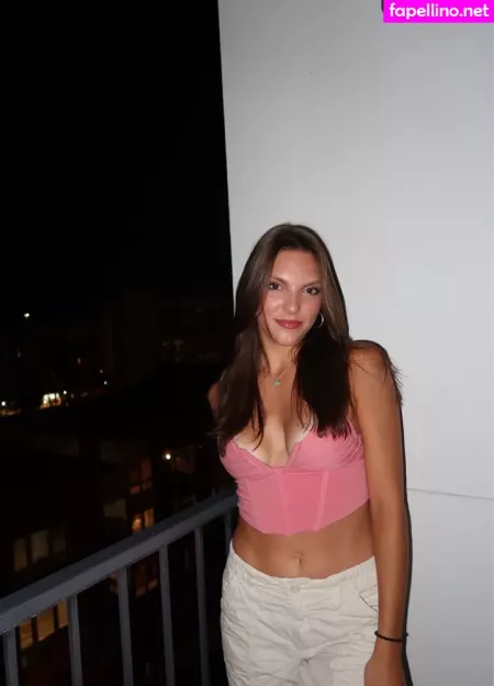 Jackie Aron OnlyFans Thumbnail #KawxY94Y9B