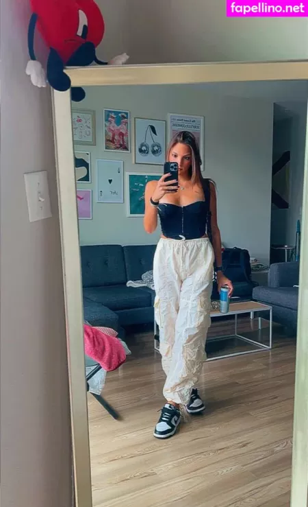 Jackie Aron OnlyFans Thumbnail #YOMsDDqJDW