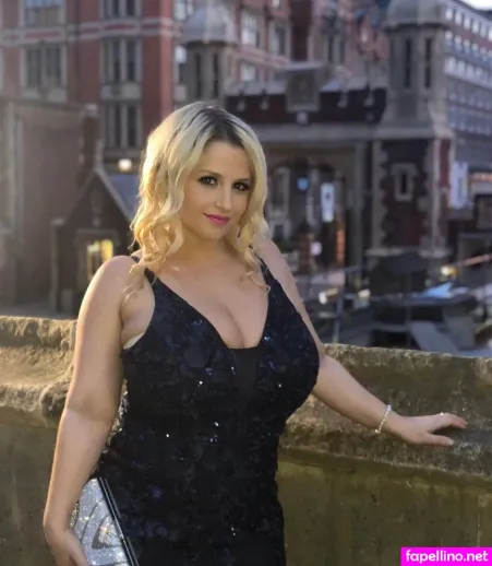 Jackie K OnlyFans Thumbnail #J8e3m1FwuD