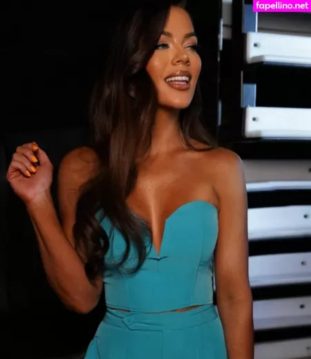 Jackie Redmond OnlyFans Thumbnail #b1Zyr8I32R