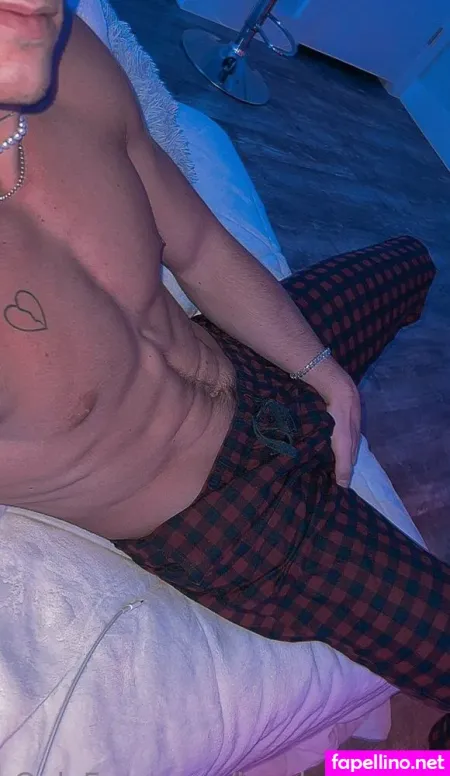 Jacobsavagee OnlyFans Thumbnail #FCK4Xrt7TM