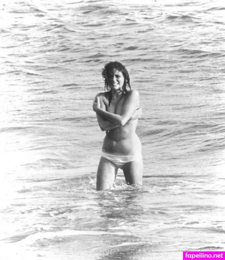 Jacqueline Bisset OnlyFans Thumbnail #p7hDzDwL4Y