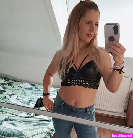 Jacqueline151225 OnlyFans Thumbnail #WSEwpNCTeo