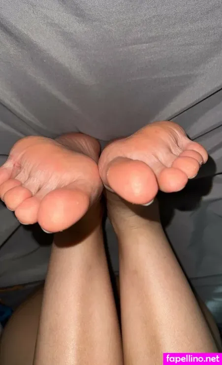 Jacy Feet OnlyFans Thumbnail #1O1xBNKsyH