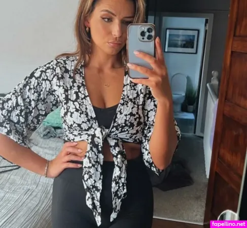 Jade 1 OnlyFans Thumbnail #t0gHqQqiSB