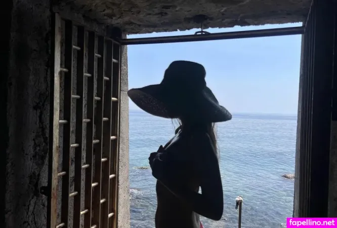 Jade Casagrande OnlyFans Thumbnail #V32hR9Y4d1