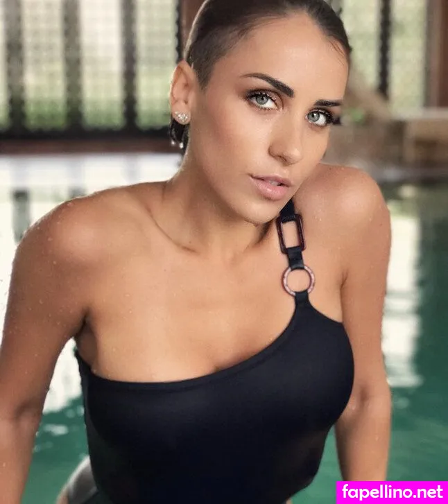 jadelaroche, jadelarocheofficieil Nude Leaked OnlyFans Photo #NUpSdycE46