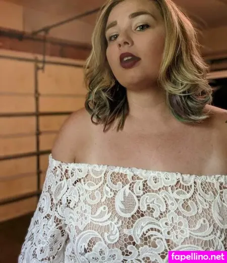 Jade Needs A Light OnlyFans Thumbnail #8spaUZGBFE