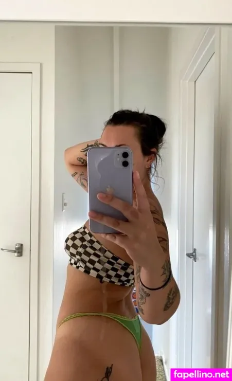 Jade Waby OnlyFans Thumbnail #uqLXByxoB6