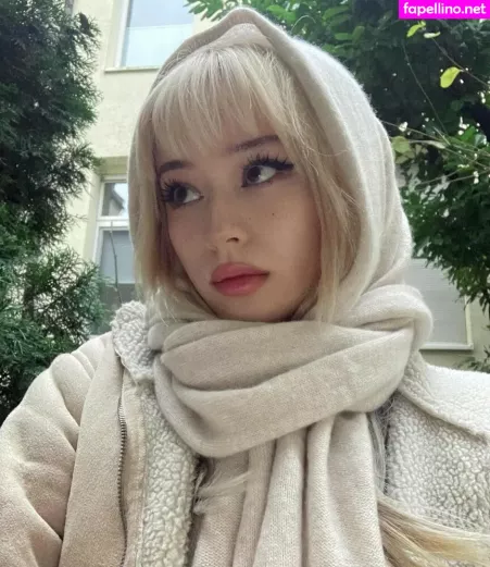 Jadeyanh 20 OnlyFans Thumbnail #S3K38SWJkD