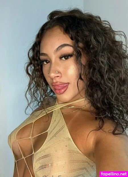 Jaii Lyssa2 OnlyFans Thumbnail #0c45mUsbmy