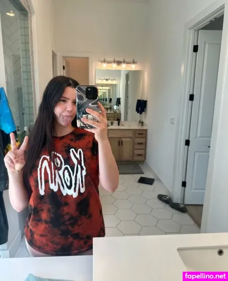 Jakarakami OnlyFans Thumbnail #sAdNvNN9pg