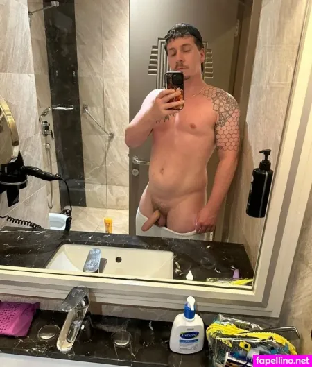 Jakeriley305 OnlyFans Thumbnail #4CforpUlhj