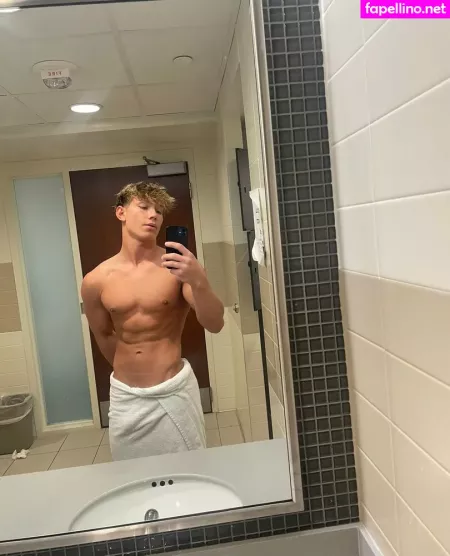 Jakesanent OnlyFans Thumbnail #fB6C02NTmi