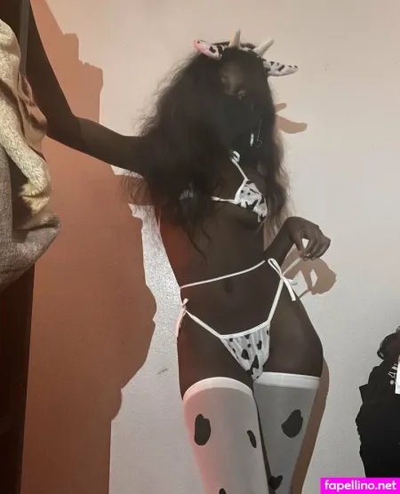 Jam Bee OnlyFans Thumbnail #Uvwf7W8ISg