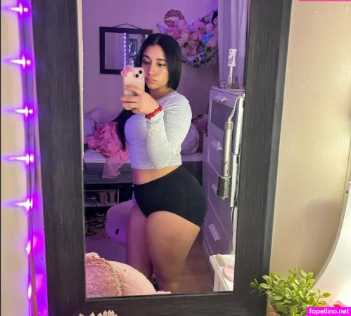 Jamely Vargas OnlyFans Thumbnail #0MRK2GAAgr