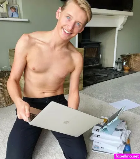 James Cowe OnlyFans Thumbnail #2z3uLQzWtZ