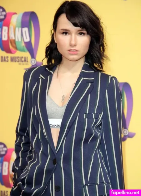 Jamie Lee Kriewitz OnlyFans Thumbnail #B0cedgHyNs