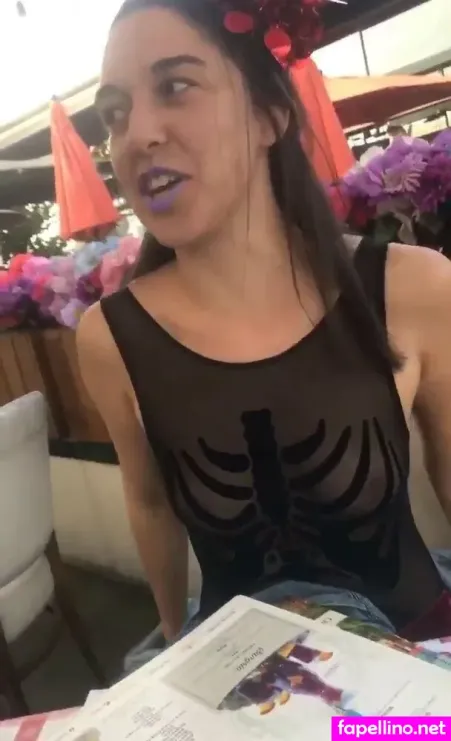 Jamie Loftus OnlyFans Thumbnail #L9Q75Wh4T0