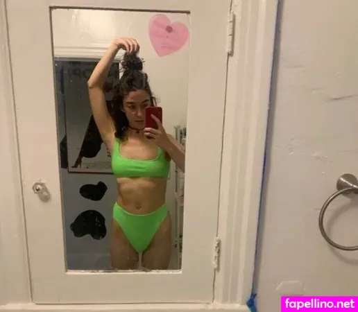 Jamie Loftus OnlyFans Thumbnail #jEdCbIHSfK