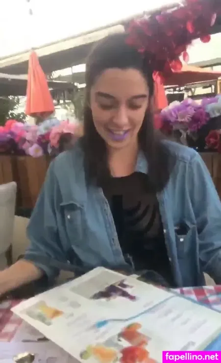 Jamie Loftus OnlyFans Thumbnail #rHxGcjtQcG