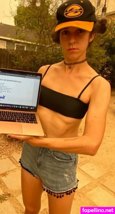 Jamie Loftus OnlyFans Thumbnail #tOx2dXNlNP