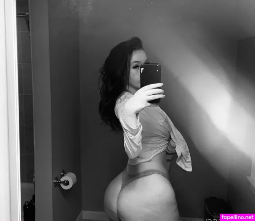 Jamie Moynihan OnlyFans Thumbnail #M2tiR9DKXz