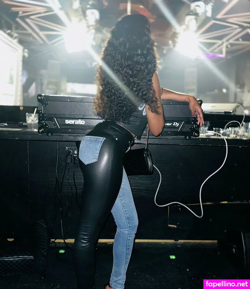 christmasbabie305, jamiek_ynw Nude Leaked OnlyFans Photo #y1E8rUArF6