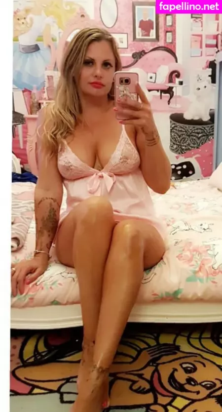 Jamieleepinkymummy OnlyFans Thumbnail #jgIJp2Z99n