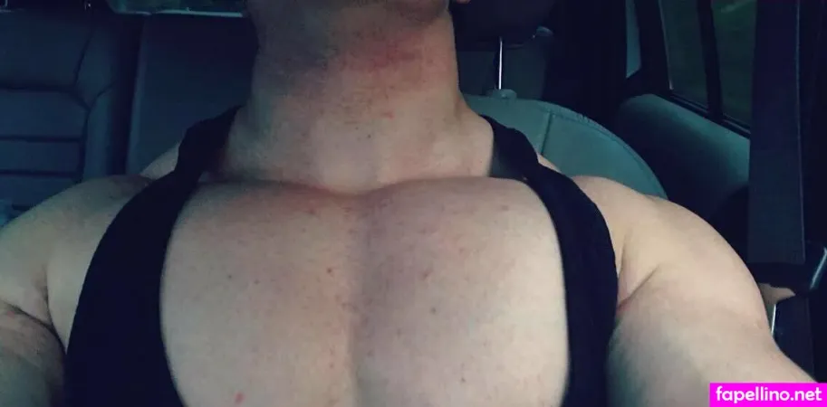 Jamietylerflex OnlyFans Thumbnail #IGpqS5eeeg