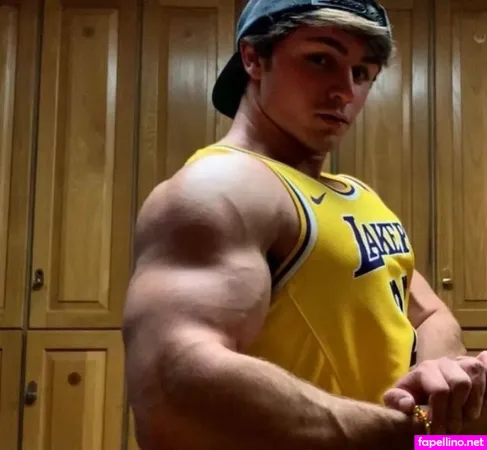 Jamietylerflex OnlyFans Thumbnail #LAVSSdvuV1