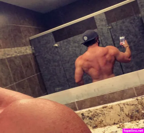 Jamietylerflex OnlyFans Thumbnail #kXSvvM6ZkZ