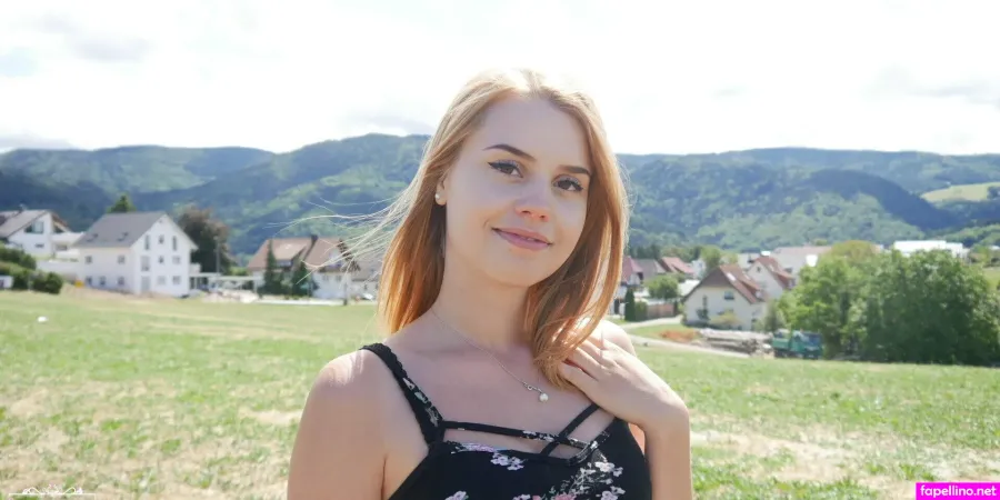 Jamieyoga OnlyFans Thumbnail #aYt747ODc1