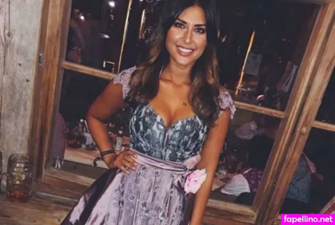 Jana Azizi OnlyFans Thumbnail #TLx9oH4QaH