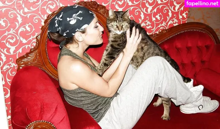 Jana Bach OnlyFans Thumbnail #eDD2QTJFlF