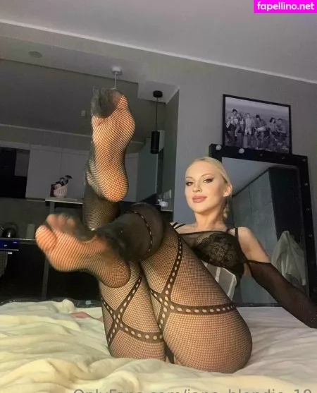 Jana Blondie 19 OnlyFans Thumbnail #ZlZVU8W5pw