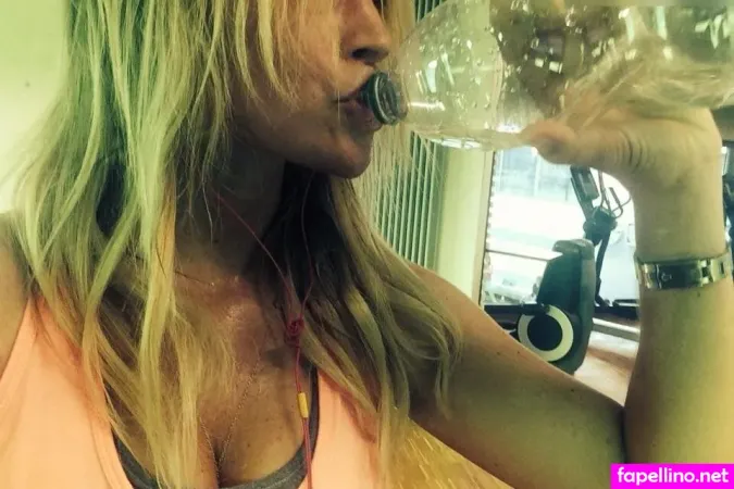 Jana Schlermann OnlyFans Thumbnail #0YgoVAXh4q