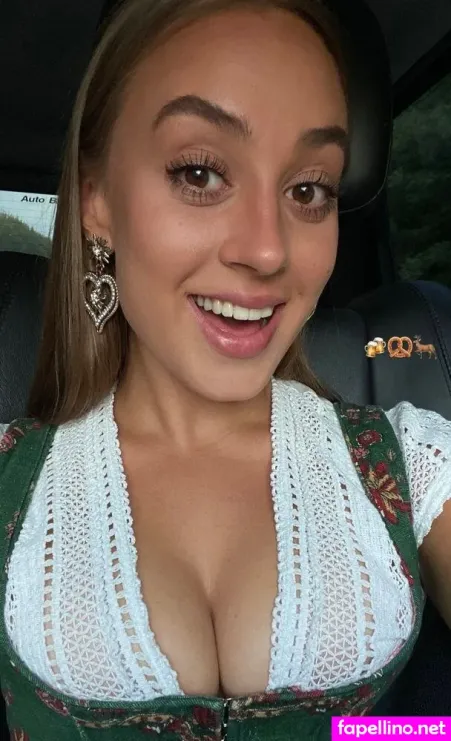 Jana Stanek OnlyFans Thumbnail #c22CKtFQPR