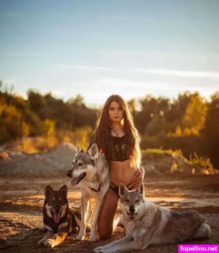 Jana Wolf Jana Officialx OnlyFans Thumbnail #5AOqclKmjh