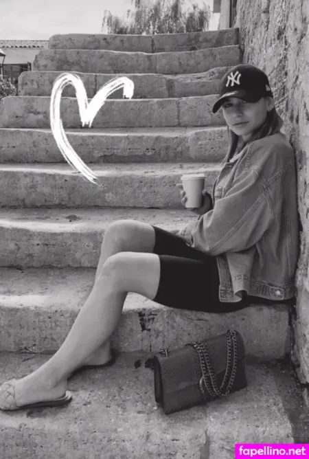 Jana Wosnitza OnlyFans Thumbnail #8D0Ns0X4ss