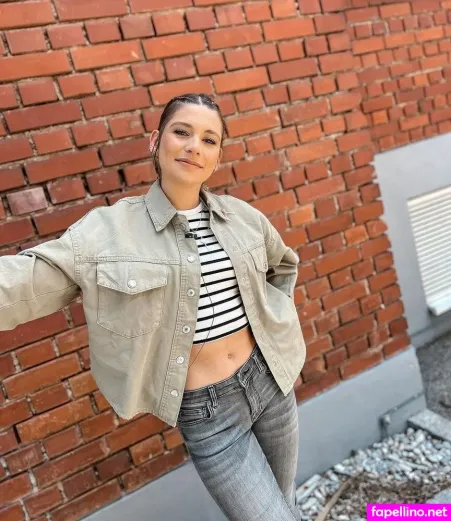 Jana Wosnitza OnlyFans Thumbnail #zBobweosJR