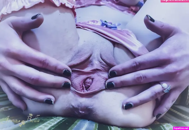 Janabella OnlyFans Thumbnail #VhfeHGg9Ur