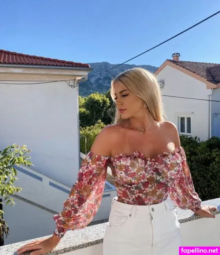 Janaxf OnlyFans Thumbnail #M2f7wvG737