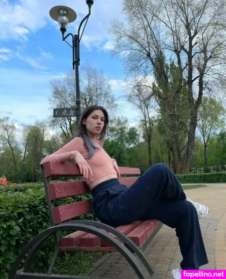 Jane Berry OnlyFans Thumbnail #IsiEUKNidY